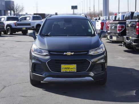 Used 2017 Chevrolet Trax LT w/ LT Convenience Package image 3