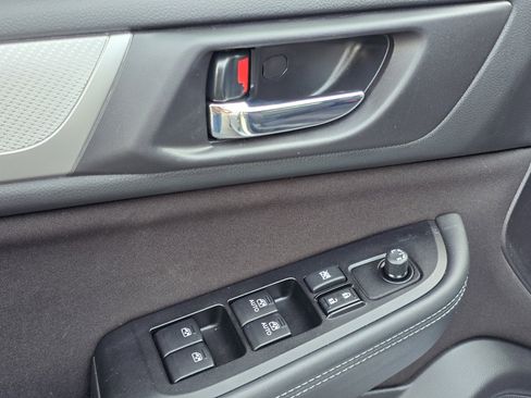 Used 2018 Subaru Legacy 2.5i Premium w/ Popular Package #1 image 32