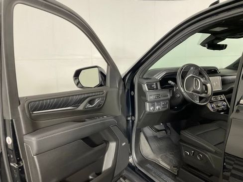 Used 2024 GMC Yukon Denali w/ Denali Reserve Package AWD/4WD image 22