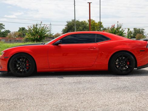 Used 2015 Chevrolet Camaro SS w/ SS Performance Package RWD image 2
