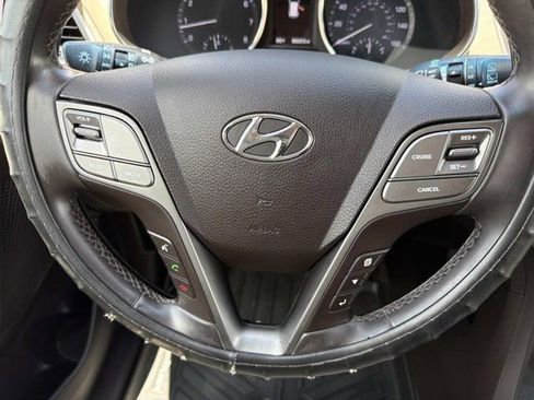 Used 2018 Hyundai Santa Fe SE w/ SE Premium Package 02 AWD/4WD image 23
