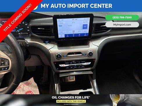 Used 2022 Ford Explorer XLT w/ Equipment Group 202A image 19