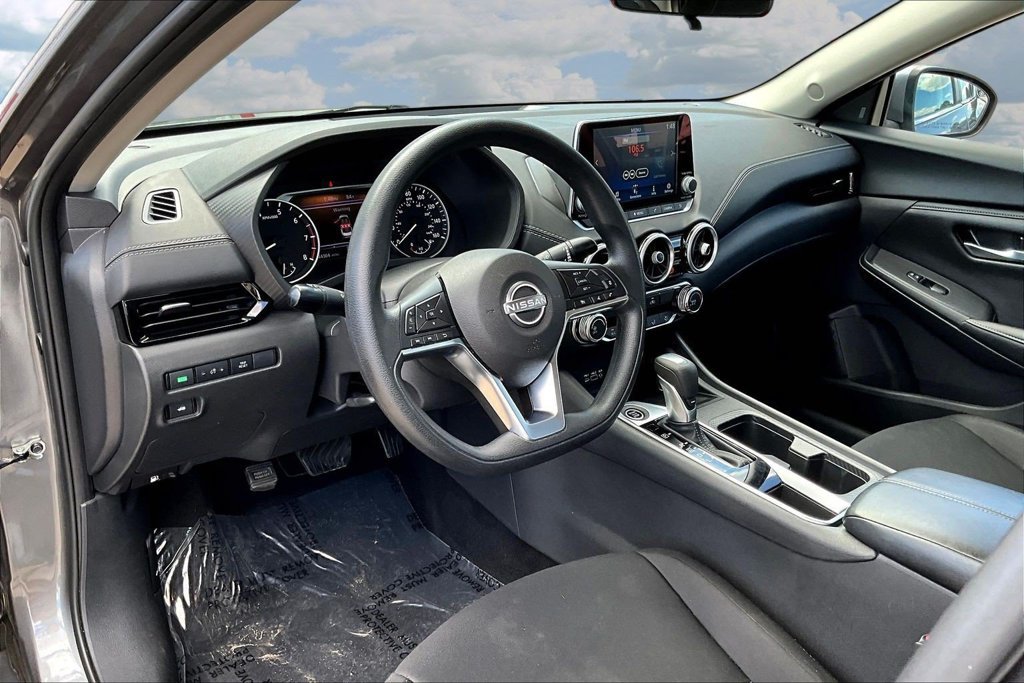 Used 2025 Nissan Sentra SV FWD image 19