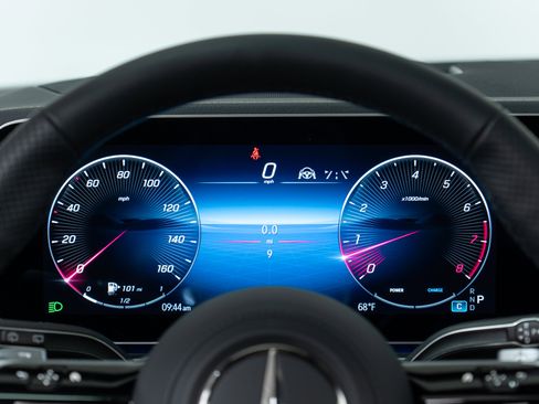 New 2026 Mercedes-Benz GLS 580 4MATIC image 17