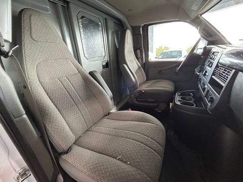 New 2025 Chevrolet Express 3500 w/ Power Convenience Package image 27