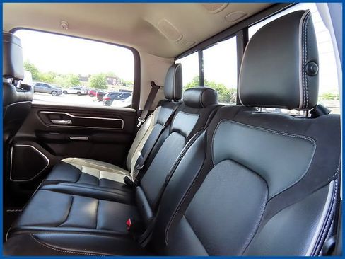 Used 2022 RAM 1500 Laramie AWD/4WD image 11