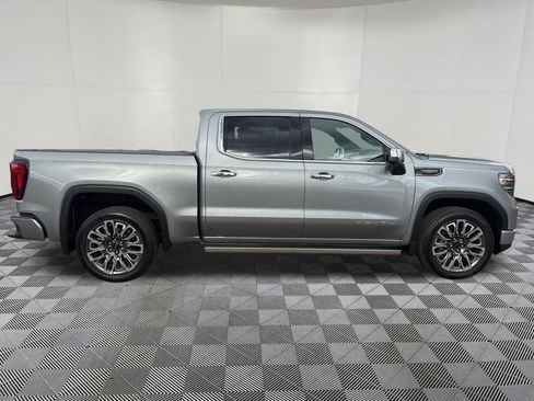 Used 2025 GMC Sierra 1500 Denali Ultimate AWD/4WD image 8