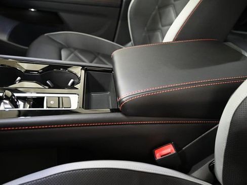 New 2026 Volkswagen Atlas Peak Edition AWD/4WD image 26