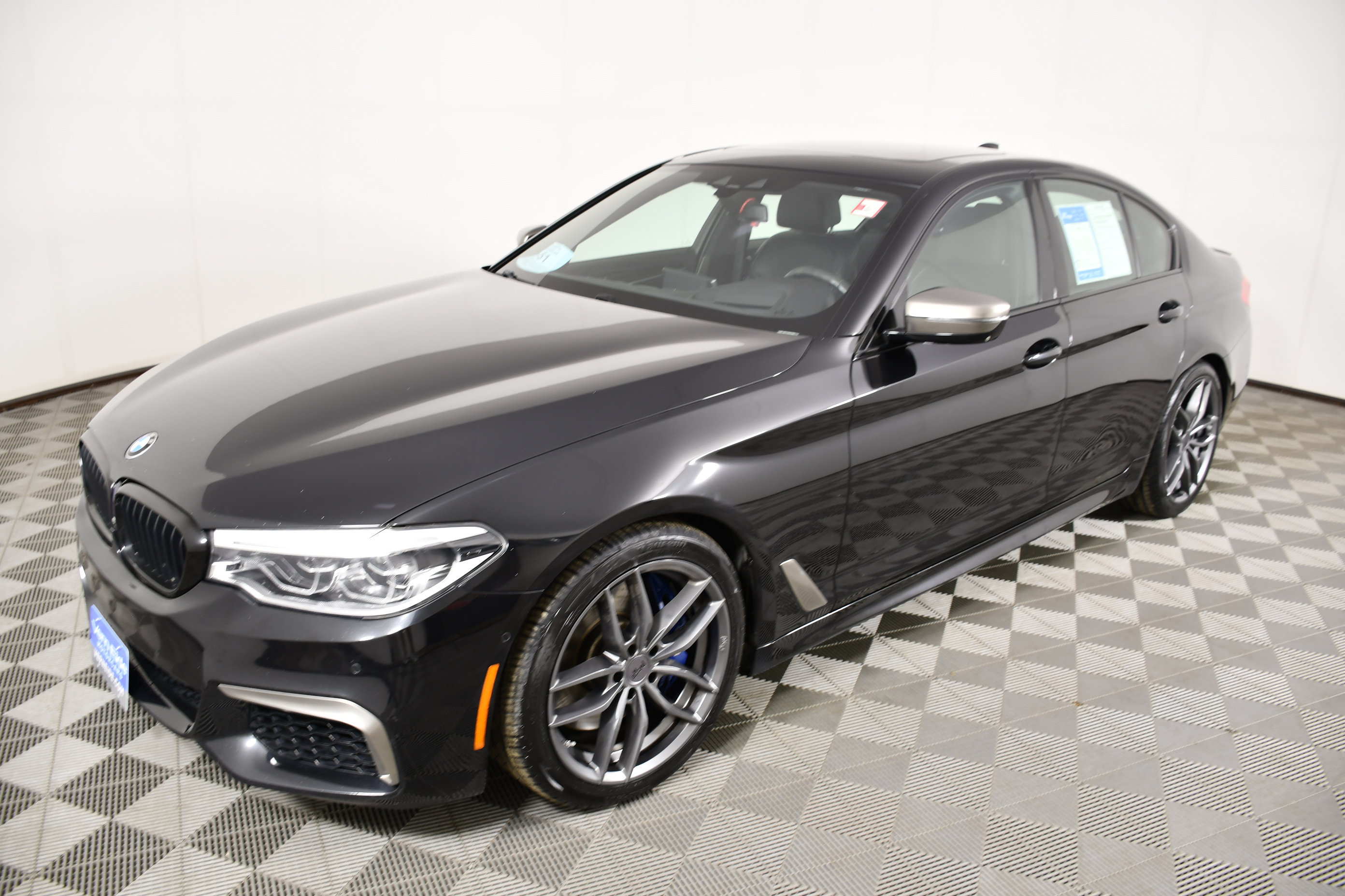 Used 2019 BMW M550i xDrive w/ Dynamic Handling Package AWD/4WD image 10