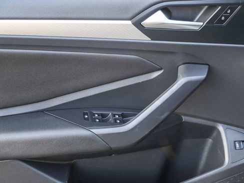 Used 2020 Volkswagen Jetta S image 25