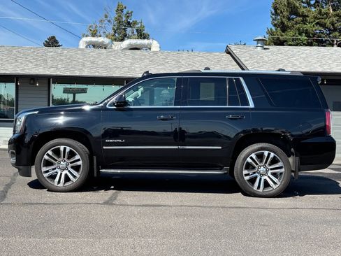 Used 2019 GMC Yukon Denali AWD/4WD image 8