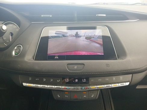 Used 2021 Cadillac XT4 Premium Luxury w/ Cold Weather Package FWD image 21