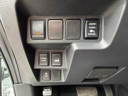 Used 2023 Nissan Frontier SV w/ SV Convenience Package image 15