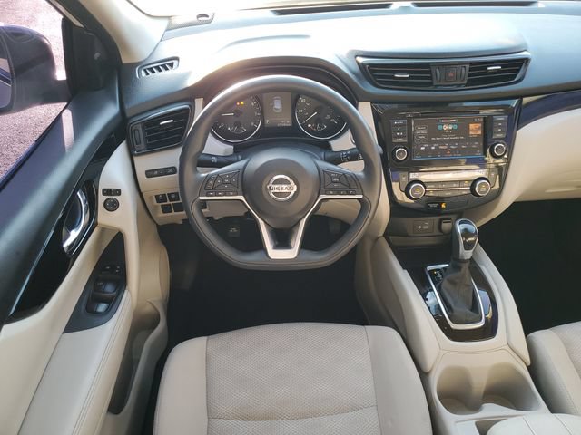 Used 2020 Nissan Rogue Sport SV FWD image 14