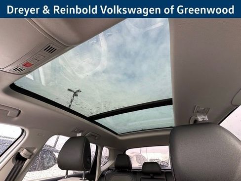 New 2026 Volkswagen Taos SE image 26