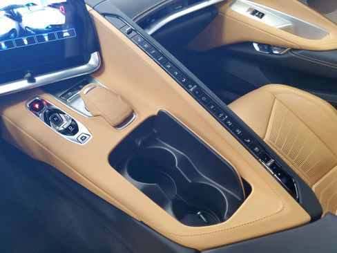 Used 2022 Chevrolet Corvette Stingray Preferred Cpe w/ 2LT image 18