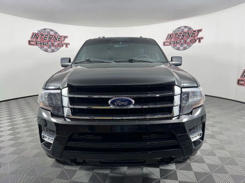 Used 2017 Ford Expedition XLT w/ Equipment Group 202A image 2
