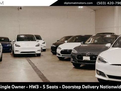 Used 2023 Tesla Model 3 Standard Range RWD image 3