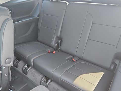 Used 2020 Chevrolet Traverse Premier w/ Redline Edition AWD/4WD image 16