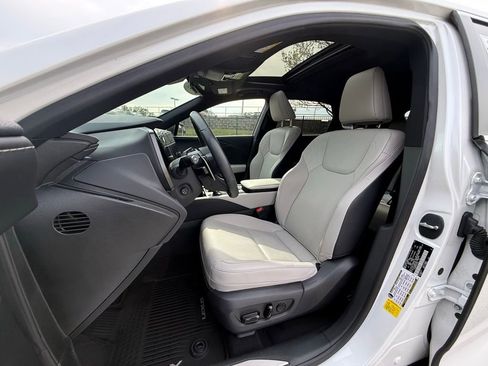 Used 2023 Lexus RX 350 Premium w/ Accessory Package image 21