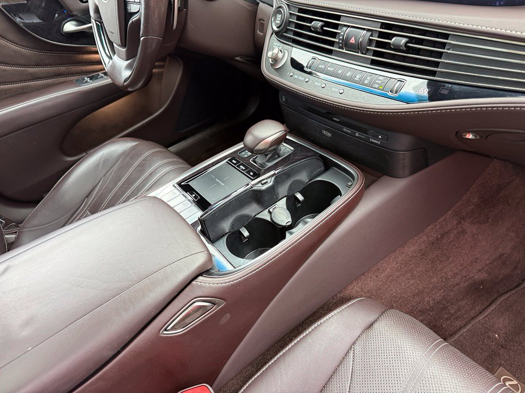 Used 2018 Lexus LS 500 w/ Luxury Package RWD image 52