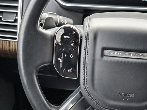 Used 2022 Land Rover Range Rover Westminster Edition image 16