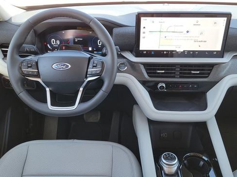New 2026 Ford Explorer Platinum w/ LUX Leather Package image 9