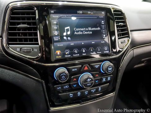 Used 2019 Jeep Grand Cherokee Limited X image 20