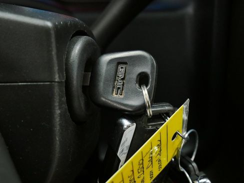 Used 2017 GMC Sierra 2500 Denali w/ Duramax Plus Package image 29