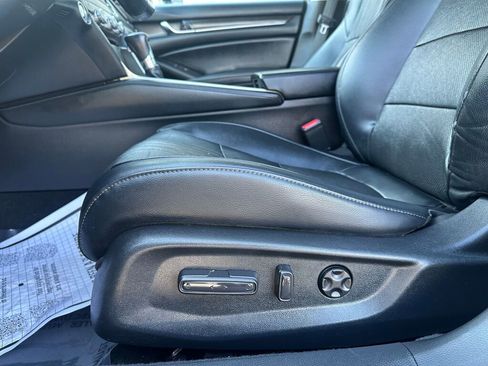 Used 2018 Honda Accord EX-L image 10