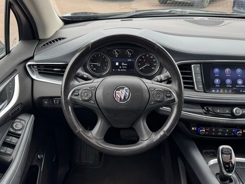 Used 2020 Buick Enclave Premium w/ Sun and Sites Package image 12