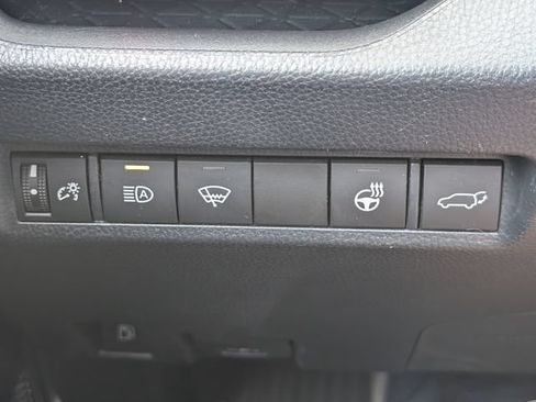 Used 2020 Toyota RAV4 XSE w/ XSE Grade Weather Package AWD/4WD image 25