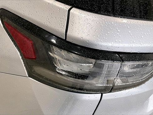 Used 2021 Chevrolet Traverse Premier w/ Redline Edition image 29