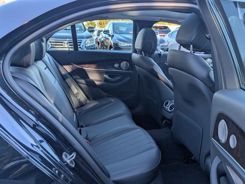 Used 2023 Mercedes-Benz E 450 4MATIC Sedan image 11