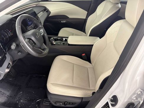 Used 2024 Lexus RX 350 FWD w/ Technology Package image 11