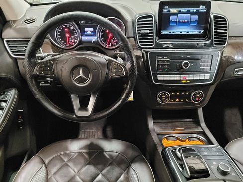 Used 2019 Mercedes-Benz GLS 450 4MATIC image 22