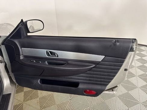 Used 2005 Ford Thunderbird image 19