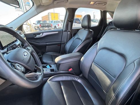 Used 2023 Ford Escape Platinum image 11