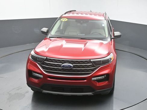 Used 2021 Ford Explorer XLT w/ Equipment Group 202A image 44