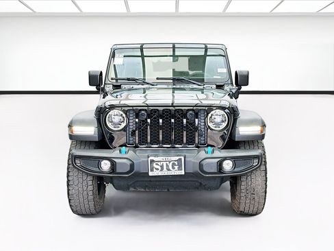 Used 2023 Jeep Wrangler Unlimited w/ 8.4" Radio Group AWD/4WD image 2