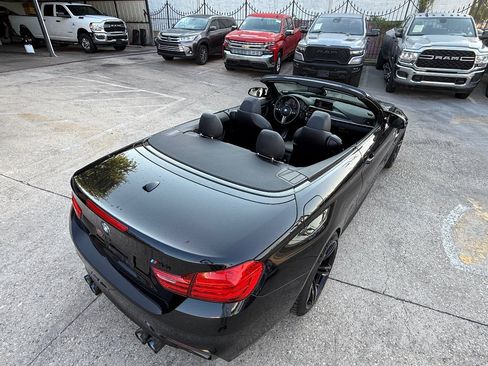Used 2015 BMW M4 Convertible RWD image 29