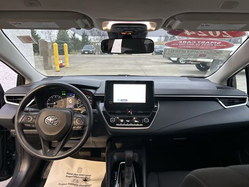 Certified 2024 Toyota Corolla LE image 19