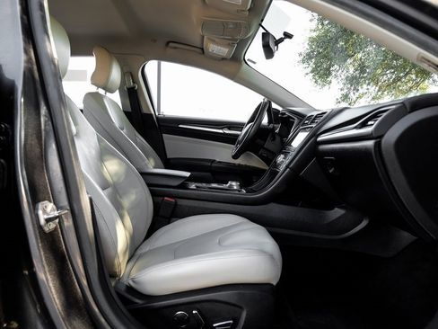 Used 2017 Ford Fusion Titanium image 48