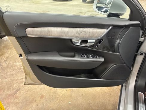 Certified 2024 Volvo S90 T8 Ultimate image 11