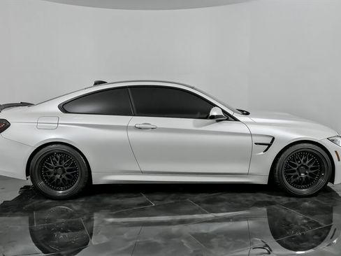 Used 2015 BMW M4 image 13