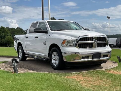 Used 2022 RAM 1500 Classic SLT w/ Trailer & Traction Group RWD image 1