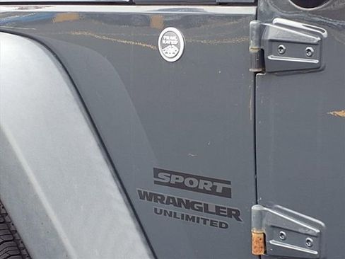 Used 2016 Jeep Wrangler Unlimited Sport w/ Power Convenience Group image 20