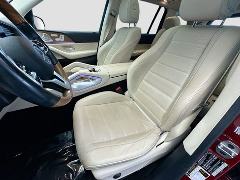 Used 2021 Mercedes-Benz GLS 450 4MATIC image 11