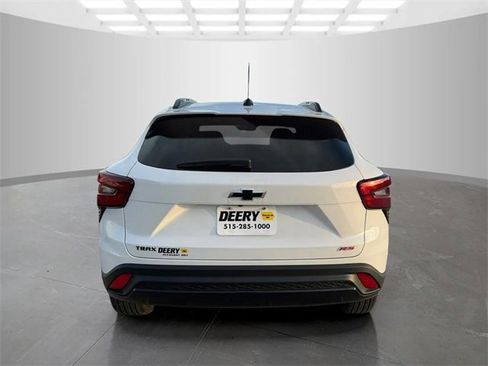 New 2026 Chevrolet Trax RS w/ Sunroof Package image 7