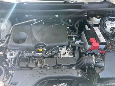 Used 2019 Toyota RAV4 Limited w/ Cold Weather Package FWD image 33